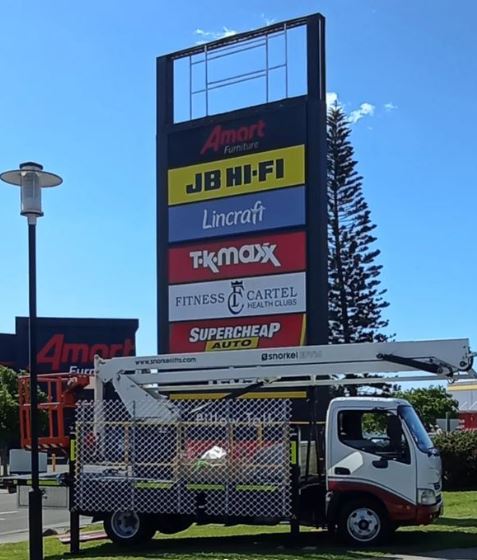 cherry picker truck sc mall signs