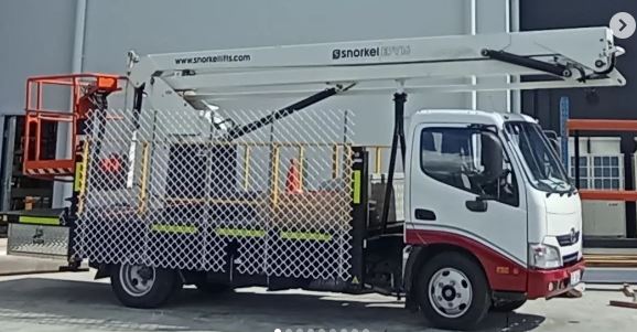 cherry picker truck sc snorkle